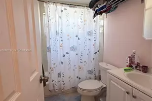 1878 NW 45th Ct, Tamarac, FL 33309 - Photo 8