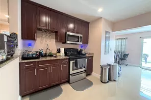 1878 NW 45th Ct, Tamarac, FL 33309 - Photo 2