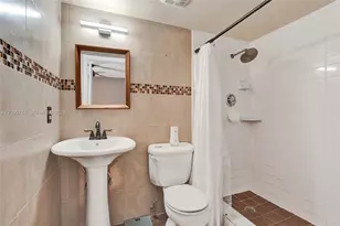 8108 SW 23rd Ct, North Lauderdale, FL 33068 - Photo 22