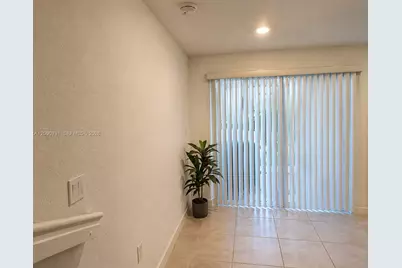 364 NW 8th Ct #364, Pompano Beach, FL 33060 - Photo 6