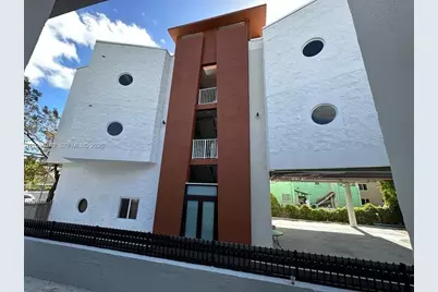 320 SW 13th Ave #302, Miami, FL 33135 - Photo 2