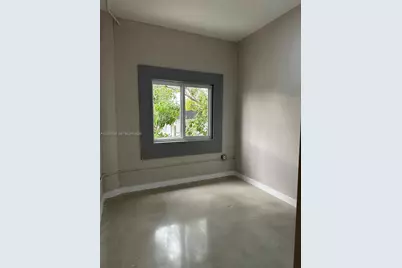 320 SW 13th Ave #302, Miami, FL 33135 - Photo 10
