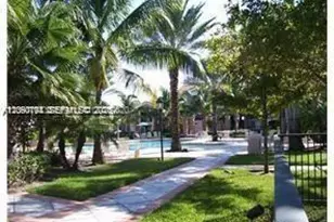 8020 N Nob Hill Rd, Tamarac, FL 33321 - Photo 2