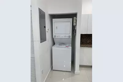 2300 NW 7th Street #104, Miami, FL 33125 - Photo 4