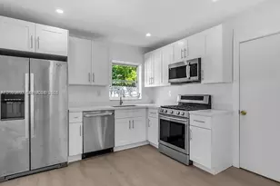 21241 NE 2nd Ave, Miami, FL 33179 - Photo 4