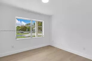 21241 NE 2nd Ave, Miami, FL 33179 - Photo 16