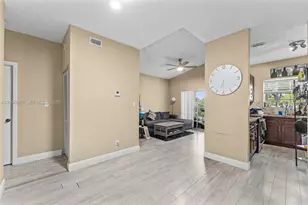 680 Cypress Club Way, Deerfield Beach, FL 33064 - Photo 4