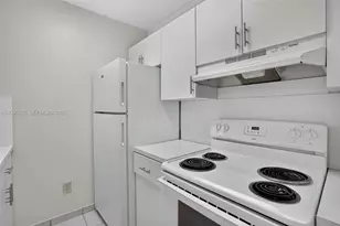 10786 N Kendall Dr, Miami, FL 33176 - Photo 6