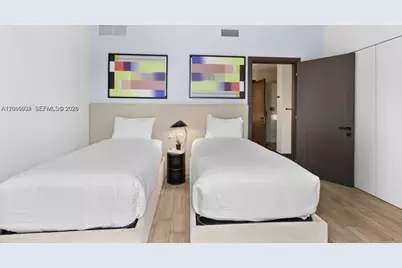 398 NE 5th St #1518, Miami, FL 33132 - Photo 14