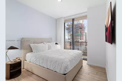 398 NE 5th St #1518, Miami, FL 33132 - Photo 6
