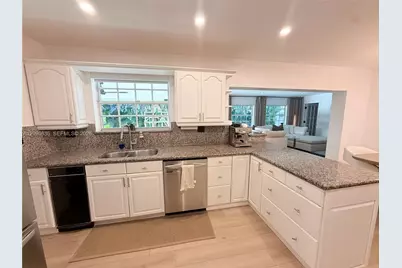 9221 SW 24th Ter #1, Miami, FL 33165 - Photo 8