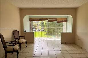 9270 Fontainebleau Blvd, Miami, FL 33172 - Photo 10