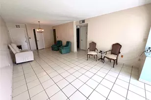 9270 Fontainebleau Blvd, Miami, FL 33172 - Photo 14