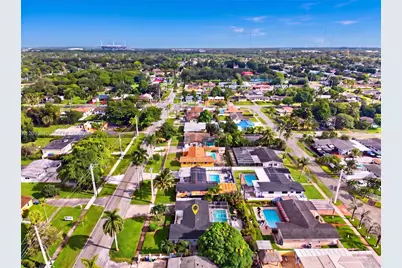 17325 NW 17th Ave, Miami Gardens, FL 33056 - Photo 24
