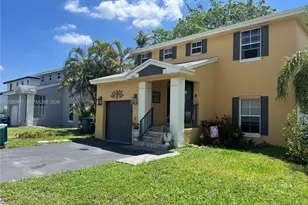5788 Woodland Point Dr, Tamarac, FL 33319 - Photo 1