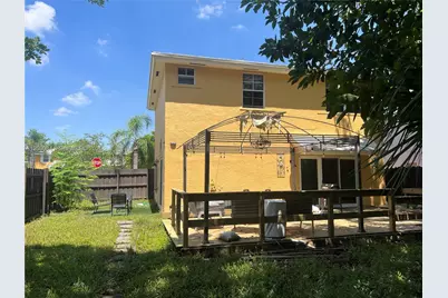 5788 Woodland Point Dr, Tamarac, FL 33319 - Photo 8