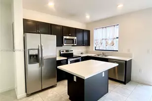24902 SW 114th Ave, Homestead, FL 33032 - Photo 2