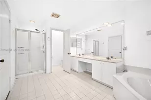5868 N Plum Bay Pkwy, Tamarac, FL 33321 - Photo 32