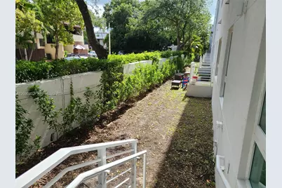 2555 NE 193 St #2114, Miami, FL 33180 - Photo 16