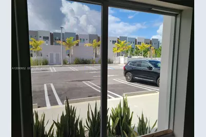 2555 NE 193 St #2114, Miami, FL 33180 - Photo 18