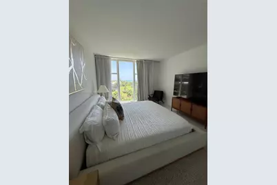 10275 Collins Ave #434, Bal Harbour, FL 33154 - Photo 12