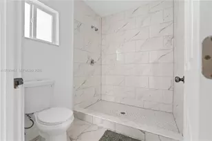580 Lee Dr, Miami Springs, FL 33166 - Photo 68
