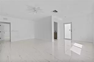 580 Lee Dr, Miami Springs, FL 33166 - Photo 58