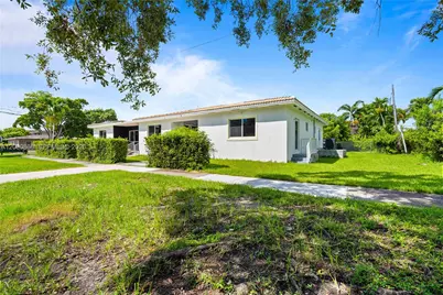 580 Lee Dr, Miami Springs, FL 33166 - Photo 70