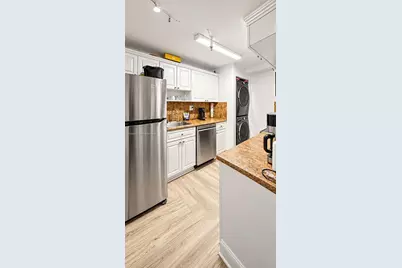 2457 Collins Ave #202, Miami Beach, FL 33140 - Photo 4
