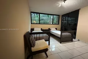 9735 NW 52nd St, Doral, FL 33178 - Photo 10