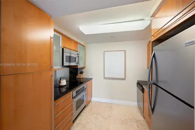 6365 Collins Ave #2206, Miami Beach, FL 33141 - Photo 6