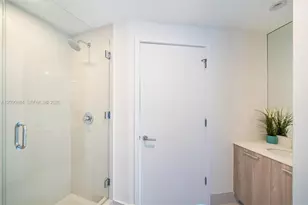 501 NE 31st St, Miami, FL 33137 - Photo 14