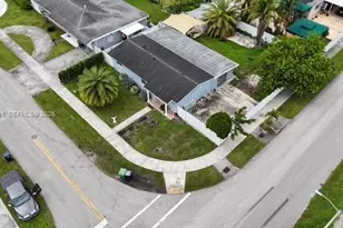 11805 SW 169th St, Miami, FL 33177 - Photo 4