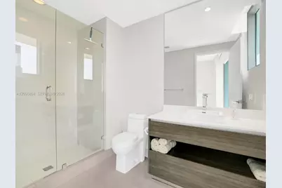 1100 S Miami Ave #3704, Miami, FL 33130 - Photo 14
