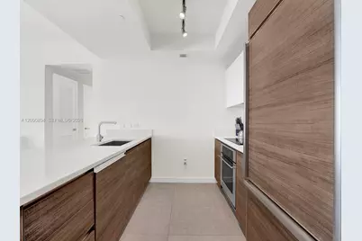 1100 S Miami Ave #3704, Miami, FL 33130 - Photo 2