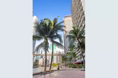 175 SW 7th St #1710, Miami, FL 33130 - Photo 42
