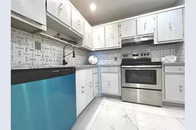 100 Bayview Dr #1827, Sunny Isles Beach, FL 33160 - Photo 10