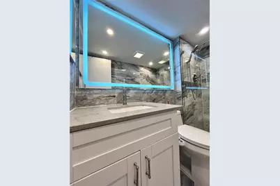 100 Bayview Dr #1827, Sunny Isles Beach, FL 33160 - Photo 14