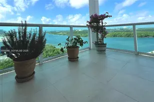 100 Bayview Dr, Sunny Isles Beach, FL 33160 - Photo 2