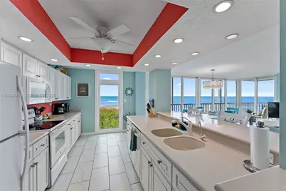 669 NE Plantation Rd #406, Hutchinson Island, FL 34996 - Photo 10