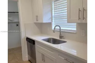 5718 Lincoln St, Hollywood, FL 33021 - Photo 4