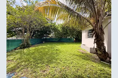 1250 NW 58th St, Miami, FL 33142 - Photo 14