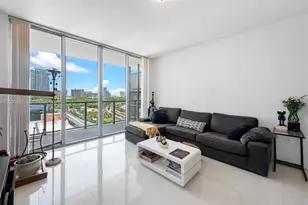 79 SW 12th St, Miami, FL 33130 - Photo 1