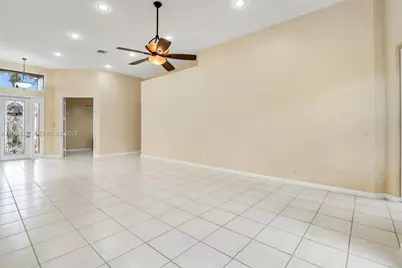 8795 Via Tuscany Dr, Boynton Beach, FL 33472 - Photo 18