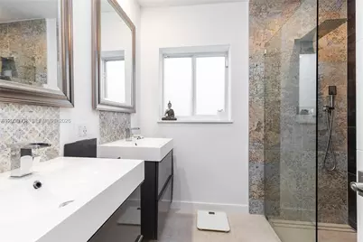 661 86th St, Miami Beach, FL 33141 - Photo 8
