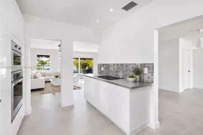 661 86th St, Miami Beach, FL 33141 - Photo 10