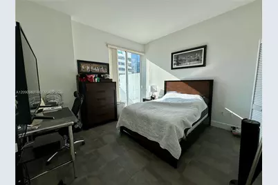 951 Brickell Ave #1009, Miami, FL 33131 - Photo 8