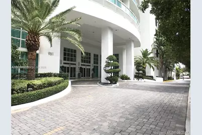 951 Brickell Ave #1009, Miami, FL 33131 - Photo 22