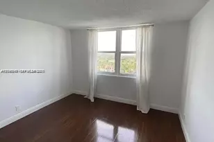 6770 Indian Creek Dr, Miami Beach, FL 33141 - Photo 4