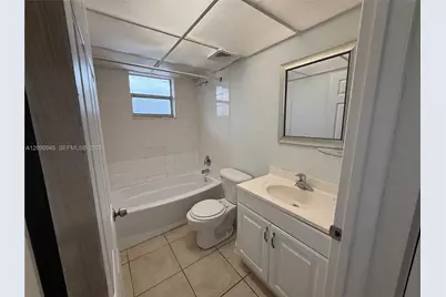 4865 NW 9th Dr #4865, Plantation, FL 33317 - Photo 6